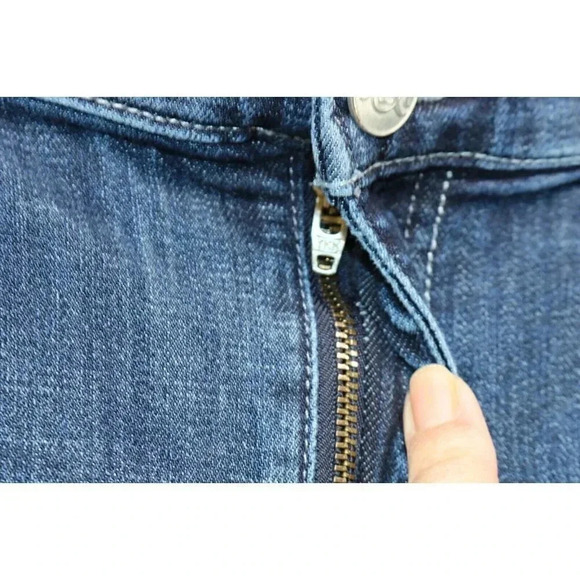 Women's Rock & Republic Kasandra Blue Jeans-Size 16M-Distressed - Picture 5 of 11